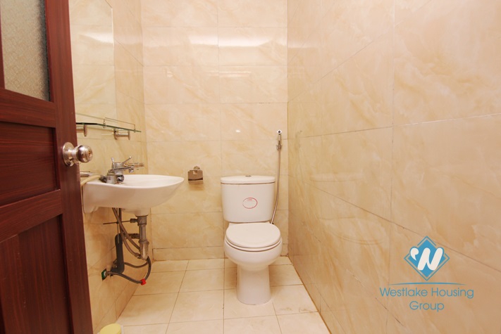 Office or restaurants for rent in Tay ho, Ha noi